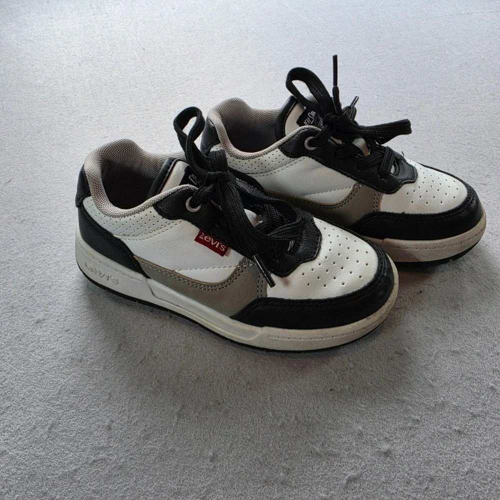Levi's Kids Low Top Sneakers Black White Grey Size Boy Girl 10M Shoes